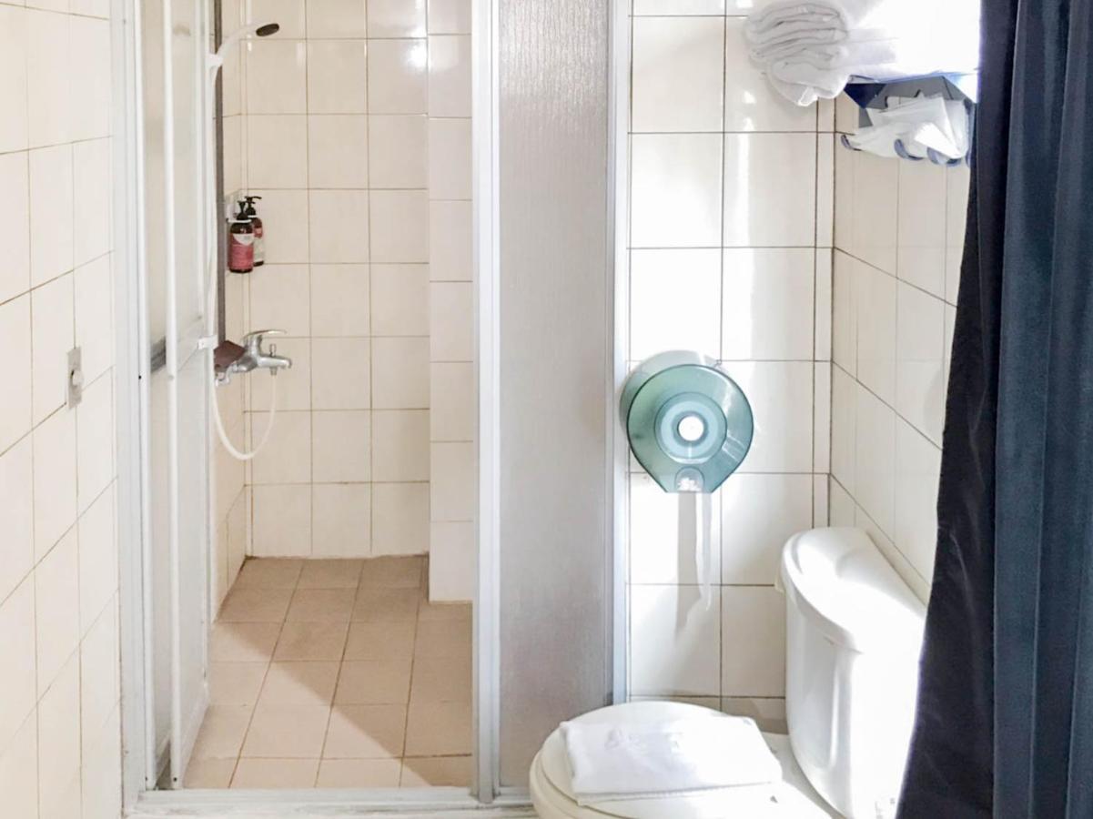Fudi Hotel Đài Trung Ngoại thất bức ảnh