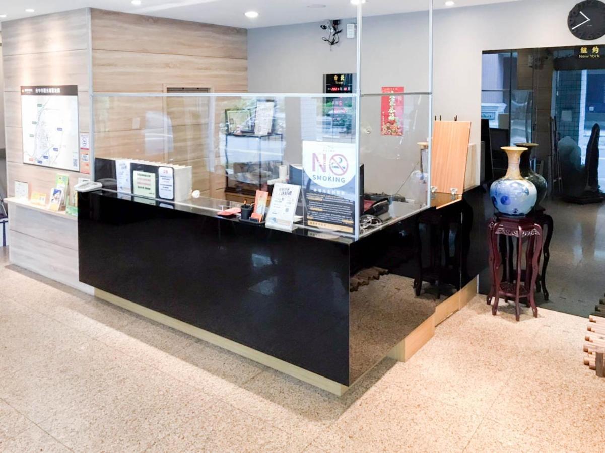 Fudi Hotel Đài Trung Ngoại thất bức ảnh