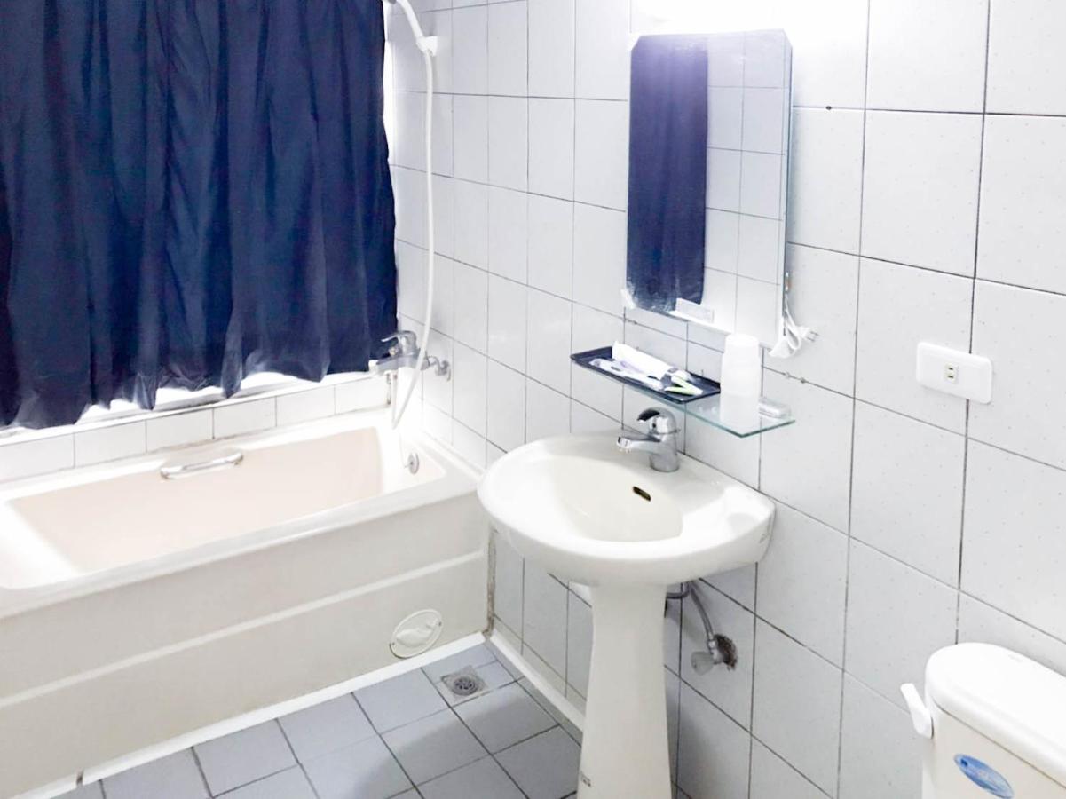 Fudi Hotel Đài Trung Ngoại thất bức ảnh