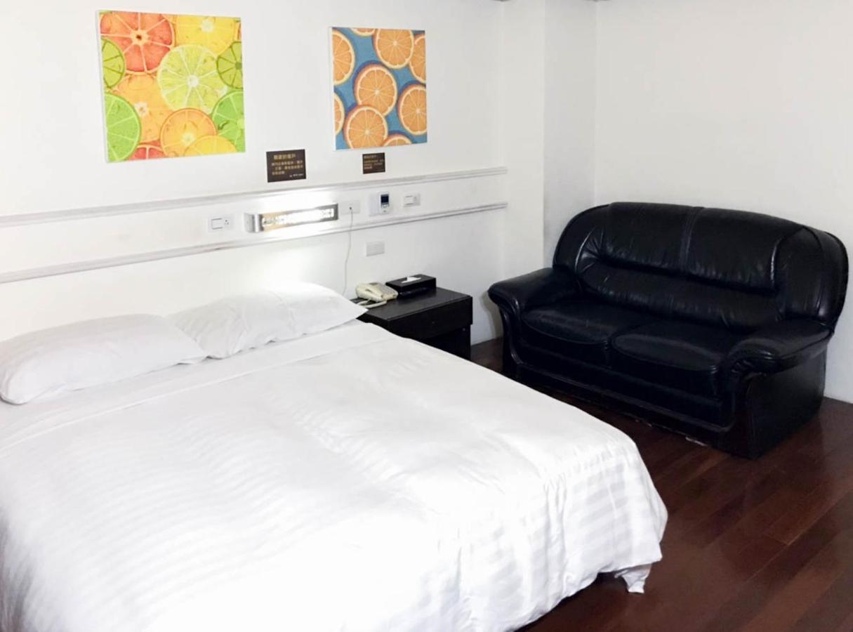Fudi Hotel Đài Trung Ngoại thất bức ảnh