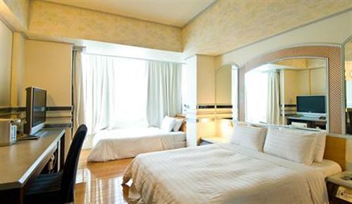 Fudi Hotel Đài Trung Ngoại thất bức ảnh